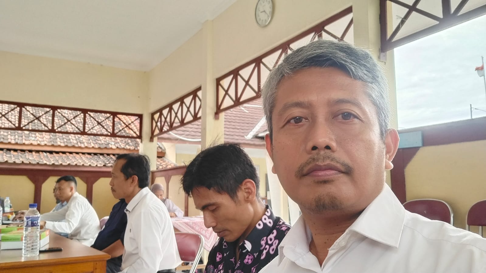 Melaksanakan tugas bimtek pengelolaan keuangan desa di pendopo kapanewon pengasih. Melaksanakan tugas bimtek pengelolaan keuangan desa di pendopo kapanewon pengasih.